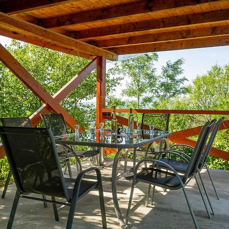Panorama Apartmanhaz Esztergom Luaran gambar